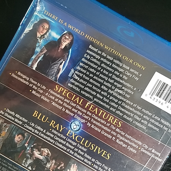 The Mortal Instruments: City of Bones Blu Ray/DVD combo pack, Factory Sealed - Picture 5 of 13
